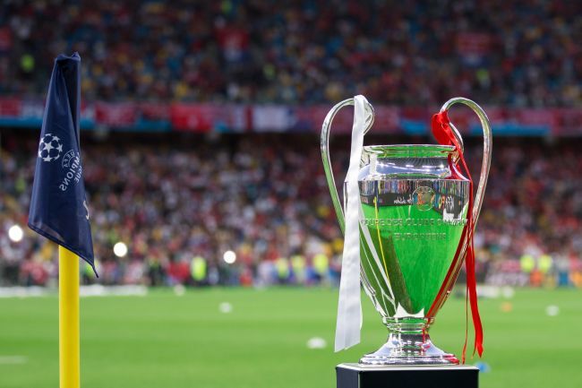 Das Objekt der Begierde: der Champions League Pokal