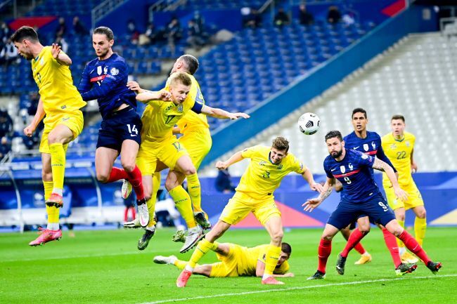 Ukraine Nationalteam mit Oleksandr Zinchenko EM 2021
