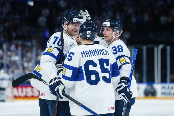 Finnland Eishockey WM Teemu Hartikainen, Sakari Manninen und Juuso Hietanen